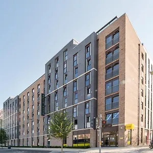  Apartmanhotel Yugo Explore - Arran House